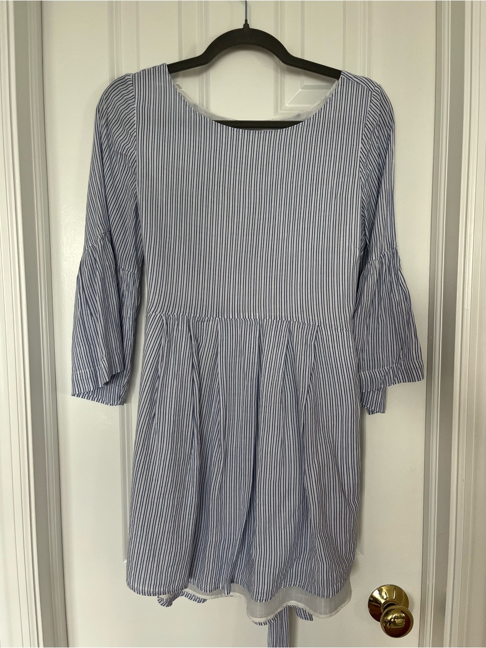 LED Luxe Essentials Denim Blue & White Striped Fit & Flare top M